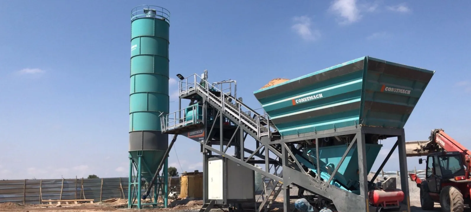 WITH EXTERNAL SILO