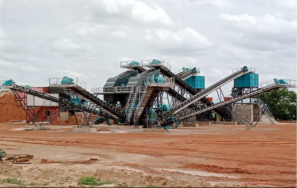 CONSTMACH Met en Service avec Succès son Installation Fixe de Concassage et de Criblage FIX JCC 3 au Bénin