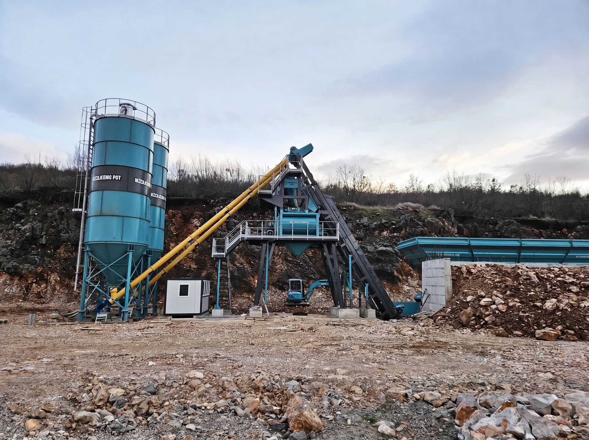 COMPACT 120 / CONCRETE BATCHING PLANT — Montenegro kurulum referansı