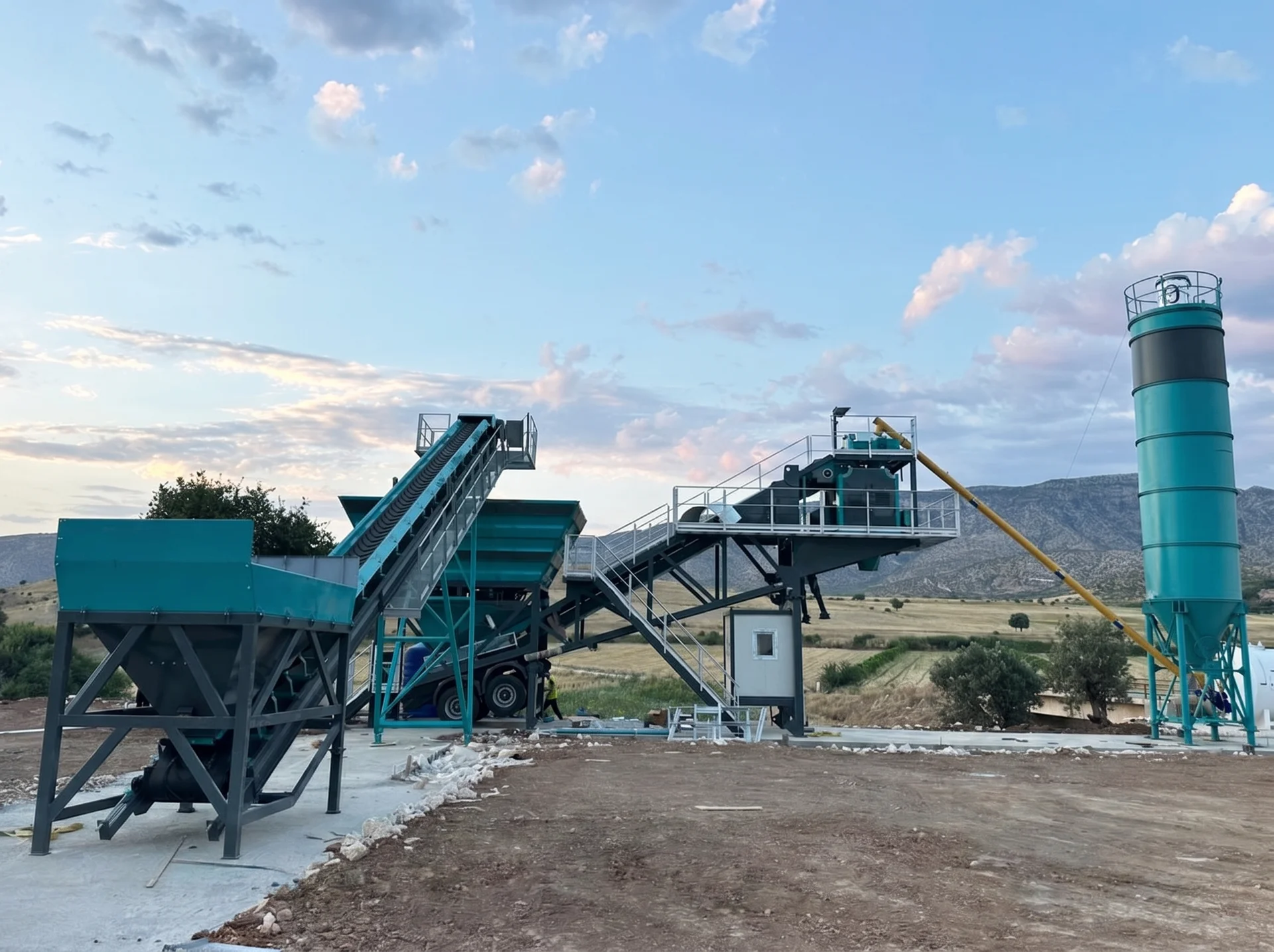 MOBILE 60 / CONCRETE BATCHING PLANT — Turkey kurulum referansı