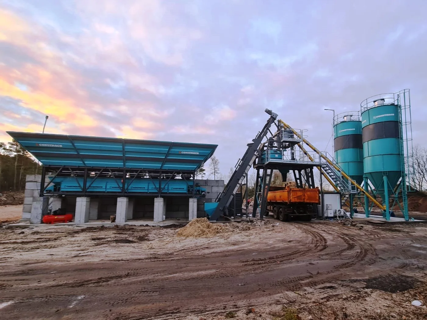 Compact 60 | Compact Concrete Batching Plant — image 2