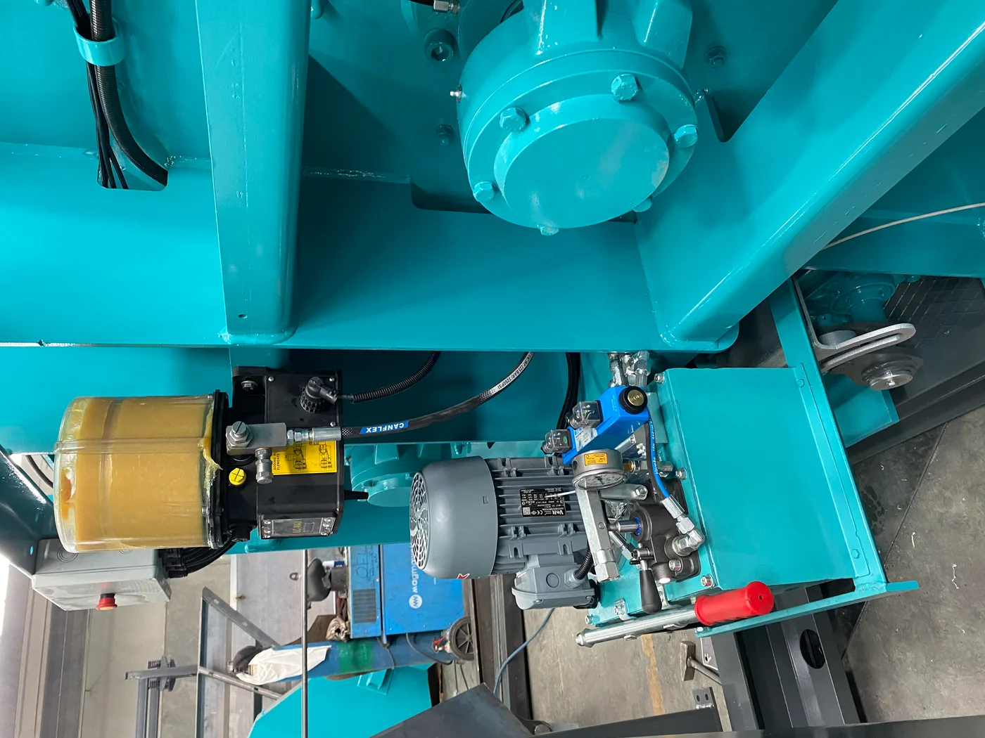 CTS - 4 | Twin Shaft Concrete Mixer — image 5