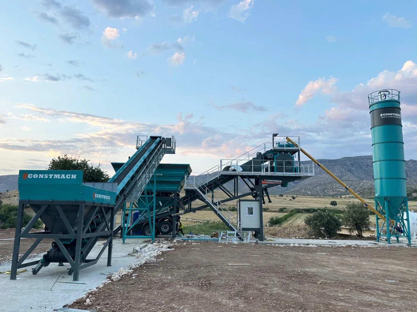 Mobile 60 | Mobile Concrete Batching Plant — image 1