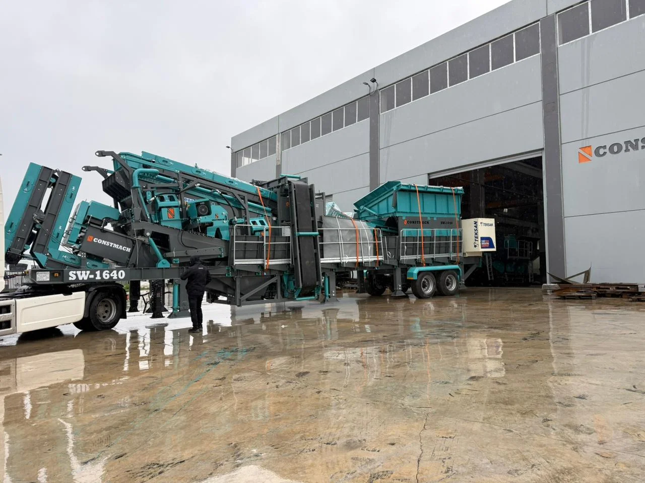 SW-1850 Mobile Screening & Washing Plant — image 1